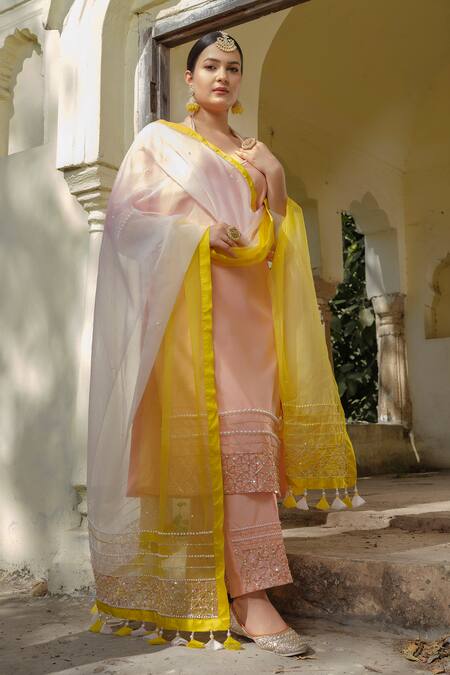 Tamaraa By Tahani Peach Taffeta Pearls, Sequins, Glitter, Beads, Embroidery Hand Kurta Set Online at Aza Fashions Tamaraa By Tahani_Peach Taffeta Pearls, Sequins, Glitter, Beads, Embroidery Hand Kurta Set _Online_at_Aza_Fashions