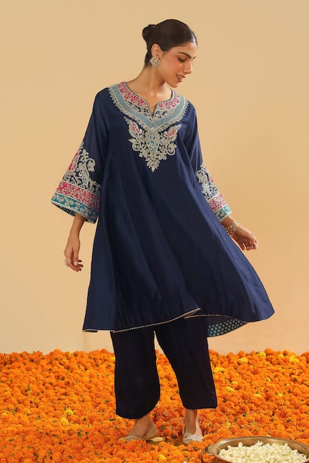Sheetal Batra_Blue Bamboo, Silk, Chanderi Embroidery Split Kashmiri Tilli Choga Kurta Set _Online_at_Aza_Fashions