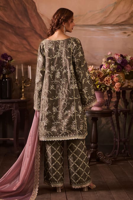 Shop Lashkaraa Gray Velvet, Net Sequins, Zari, Embroidery Round Neck Persian Bloom Set at Aza Fashions Shop_Lashkaraa_Gray Velvet, Net Sequins, Zari, Embroidery Round Neck Persian Bloom Set_at_Aza_Fashions