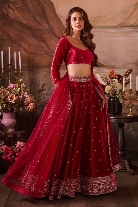 Lashkaraa_Pink Net, Velvet Sequins, Zari, Embroidery Round Neck Bridal Lehenga Set_Online_at_Aza_Fashions