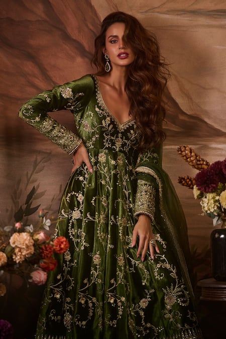 Buy Lashkaraa Green Net, Velvet, Silk, Cotton Sequins, Zari Gulbahar Embroidered Anarkali Set Online at Aza Fashions Buy_Lashkaraa_Green Net, Velvet, Silk, Cotton Sequins, Zari Gulbahar Embroidered Anarkali Set_Online_at_Aza_Fashions