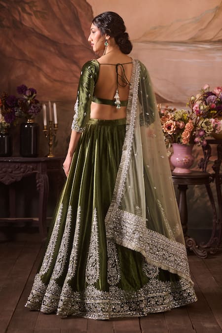 Shop Lashkaraa Green Net, Velvet Sequins, Zari, Embroidery Round Neck Ornate Bloom Lehenga Set at Aza Fashions Shop_Lashkaraa_Green Net, Velvet Sequins, Zari, Embroidery Round Neck Ornate Bloom Lehenga Set_at_Aza_Fashions