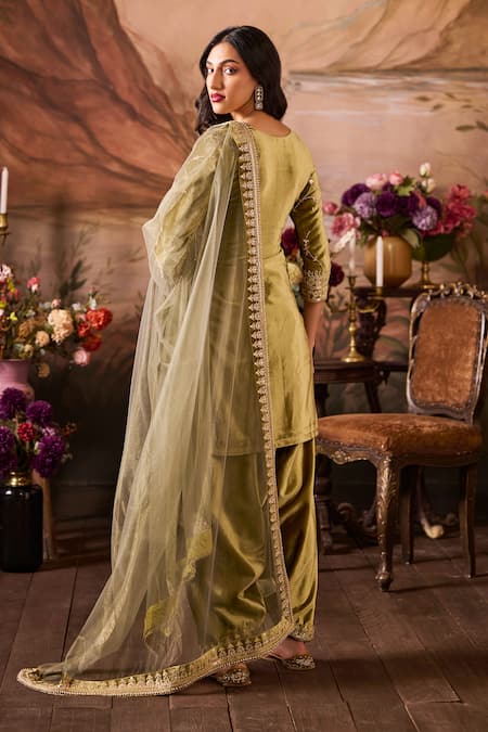 Lashkaraa Green Net, Velvet Sequins, Zari Collared Mehendi Embroidered Kurta Set Online at Aza Fashions Lashkaraa_Green Net, Velvet Sequins, Zari Collared Mehendi Embroidered Kurta Set _Online_at_Aza_Fashions