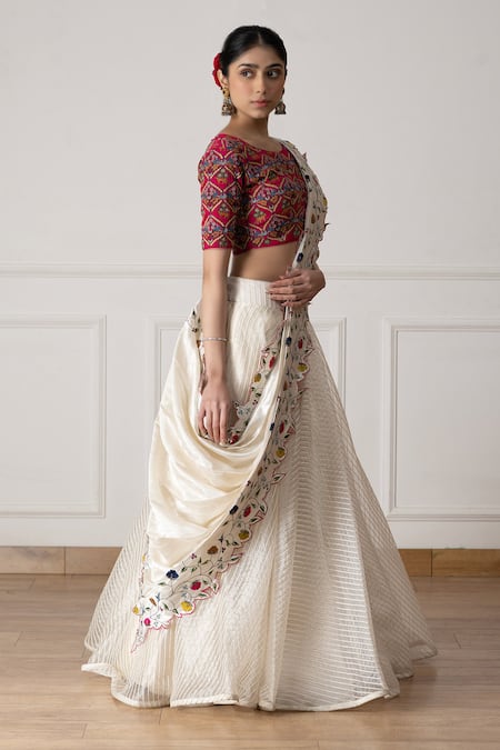 Buy_Neelu And Manvi_Pink Silk, Organza Embroidery Round Neck Floral Stripe Lehenga Set _Online_at_Aza_Fashions