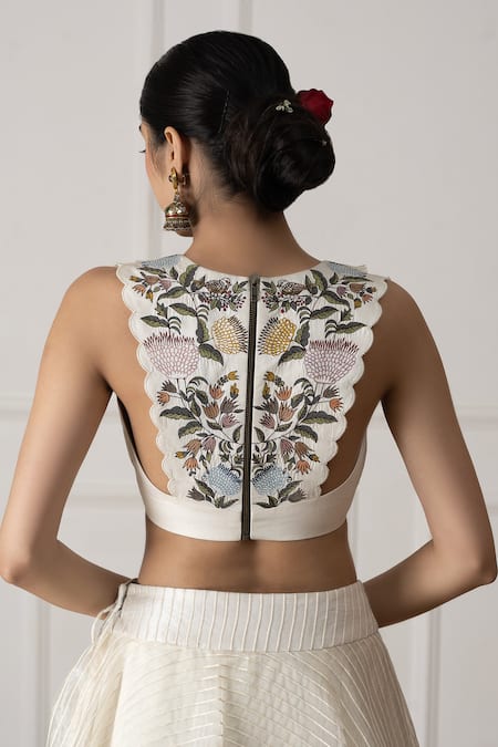 Neelu And Manvi Floral Embroidered Organza Lehenga Set 
