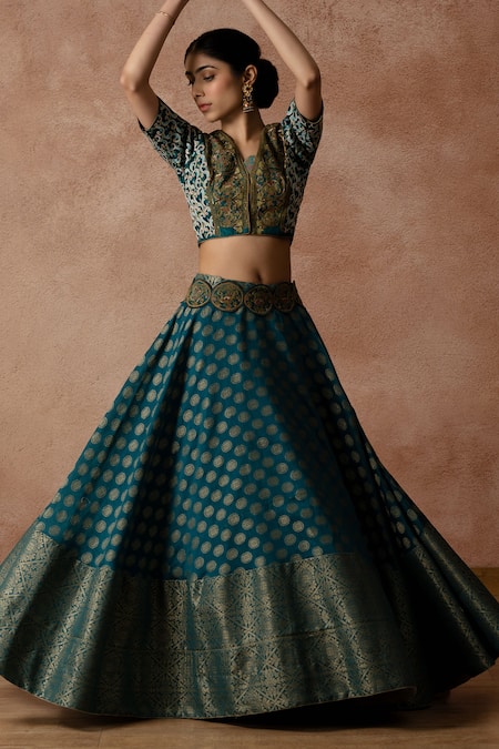 Neelu And Manvi Green Chanderi , Embroidery V-neck Floral Lehenga Set Online at Aza Fashions Neelu And Manvi_Green Chanderi , Embroidery V-neck Floral Lehenga Set _Online_at_Aza_Fashions