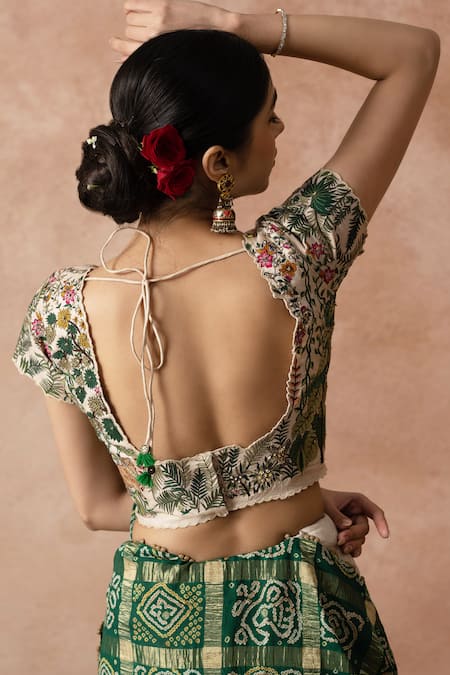 Neelu And Manvi Off White Silk, Organza Embroidery Round Neck Lord Krishna Blouse And Lehenga Set Online at Aza Fashions Neelu And Manvi_Off White Silk, Organza Embroidery Round Neck Lord Krishna Blouse And Lehenga Set _Online_at_Aza_Fashions