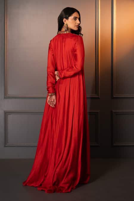 Neelu And Manvi Floral Hand Embroidered Asymmetric Gown 