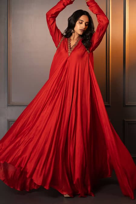 Buy Neelu And Manvi Red Cotton, Silk Embroidery V-neck Floral Hand Asymmetric Gown Online at Aza Fashions Buy_Neelu And Manvi_Red Cotton, Silk Embroidery V-neck Floral Hand Asymmetric Gown _Online_at_Aza_Fashions