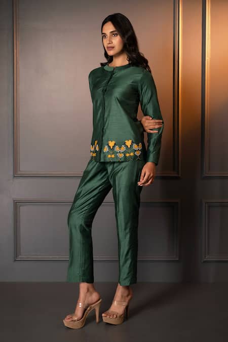 Shop Neelu And Manvi Green Cotton, Silk Applique Bandeau Neck Embroidered Shirt And Pant Set at Aza Fashions Shop_Neelu And Manvi_Green Cotton, Silk Applique Bandeau Neck Embroidered Shirt And Pant Set _at_Aza_Fashions