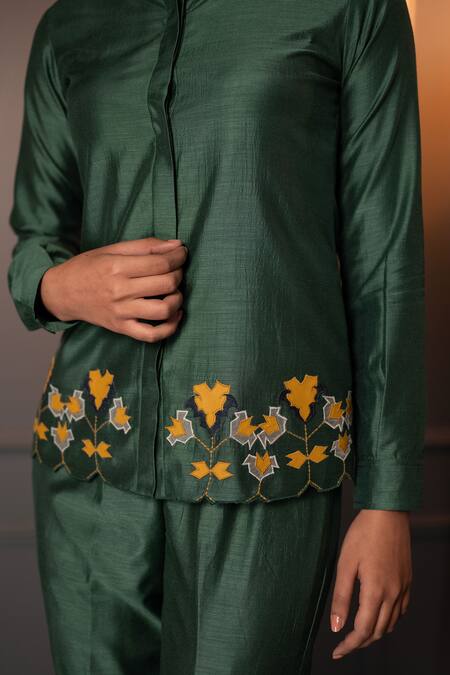 Neelu And Manvi Green Cotton, Silk Applique Bandeau Neck Embroidered Shirt And Pant Set Online at Aza Fashions Neelu And Manvi_Green Cotton, Silk Applique Bandeau Neck Embroidered Shirt And Pant Set _Online_at_Aza_Fashions