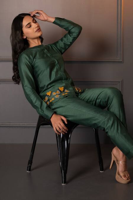 Buy Neelu And Manvi Green Cotton, Silk Applique Bandeau Neck Embroidered Shirt And Pant Set Online at Aza Fashions Buy_Neelu And Manvi_Green Cotton, Silk Applique Bandeau Neck Embroidered Shirt And Pant Set _Online_at_Aza_Fashions