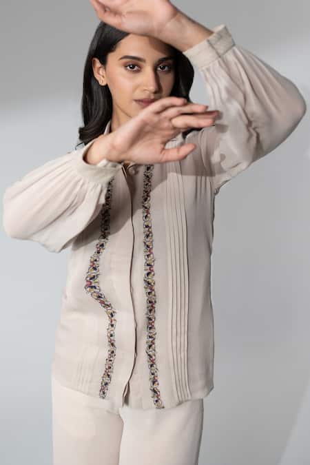 Neelu And Manvi_Cream Georgette Embroidery Collared Shirt And Pant Set _at_Aza_Fashions