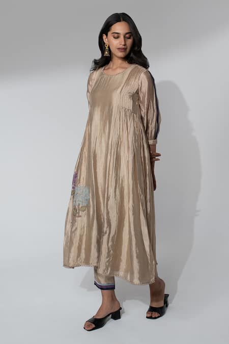 Neelu And Manvi Gold Silk, Organza Embroidery, Applique Round Neck Floral Kurta Pant Set Online at Aza Fashions Neelu And Manvi_Gold Silk, Organza Embroidery, Applique Round Neck Floral Kurta Pant Set _Online_at_Aza_Fashions