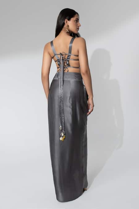 Neelu And Manvi Floral Applique Cape & Dhoti Skirt Set 