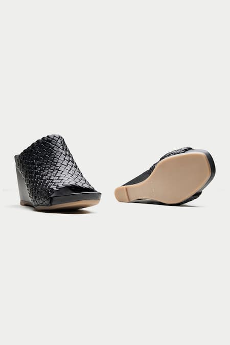Shop Oroh Black Woven Strap Wedges Online at Aza Fashions Shop_Oroh_Black Woven Strap Wedges _Online_at_Aza_Fashions
