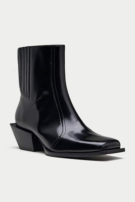 Shop_Oroh_Black Pointed Toe Ankle Boots _Online_at_Aza_Fashions