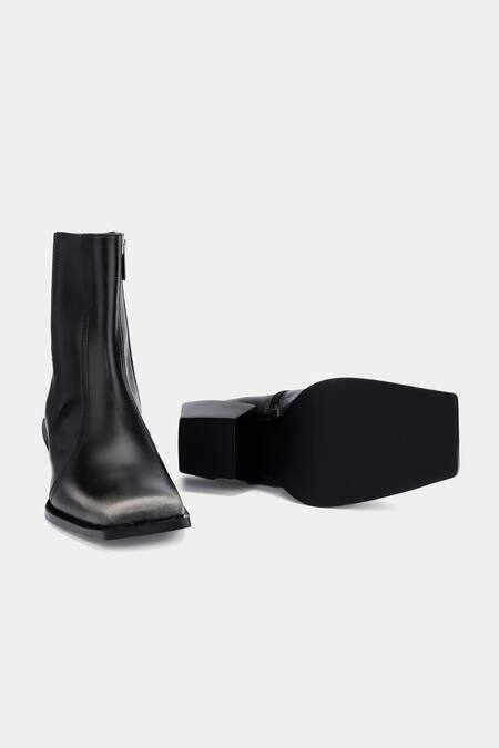 Oroh Black Grey And Pointed Toe Ankle Boots at Aza Fashions Oroh_Black Grey And Pointed Toe Ankle Boots _at_Aza_Fashions