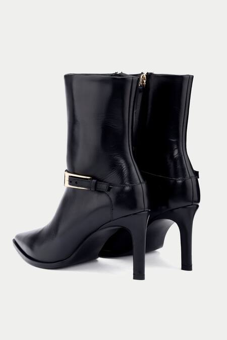 Oroh_Black Buckles Chic Pointed Toe Ankle Boots _at_Aza_Fashions