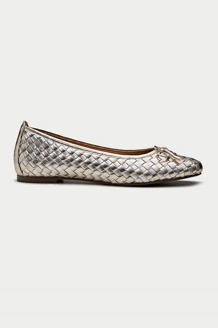 Oroh Gold Woven Designer Ballerinas Online at Aza Fashions Oroh_Gold Woven Designer Ballerinas _Online_at_Aza_Fashions