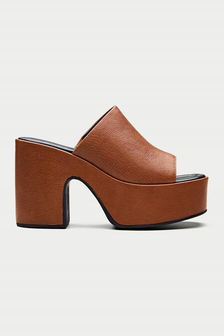 Oroh_Brown Textured Platform Sandals _at_Aza_Fashions