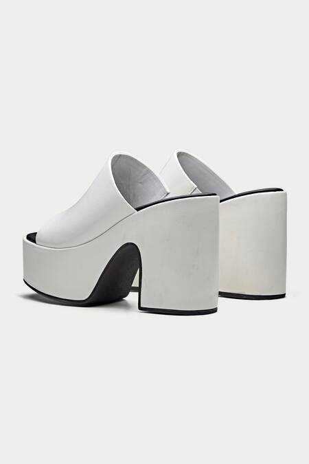 Buy_Oroh_White Textured Platform Heels _Online_at_Aza_Fashions