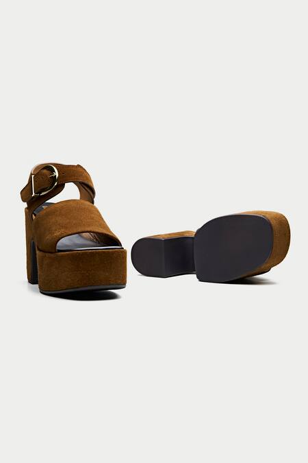 Oroh Brown Buckles Strappy Platform Sandals at Aza Fashions Oroh_Brown Buckles Strappy Platform Sandals _at_Aza_Fashions