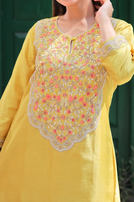 Samyukta Singhania Yellow Organza, Denim Embroidery Round Neck Floral Bloom Kurta Pant Set Online at Aza Fashions Samyukta Singhania_Yellow Organza, Denim Embroidery Round Neck Floral Bloom Kurta Pant Set _Online_at_Aza_Fashions