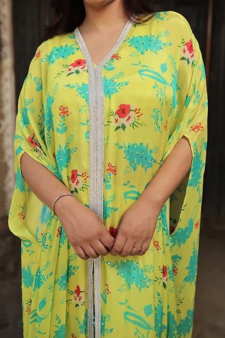 Samyukta Singhania_Green Chiffon Embroidery, Sequins V-neck Floral Print Kaftan With Pleated Pant _Online_at_Aza_Fashions