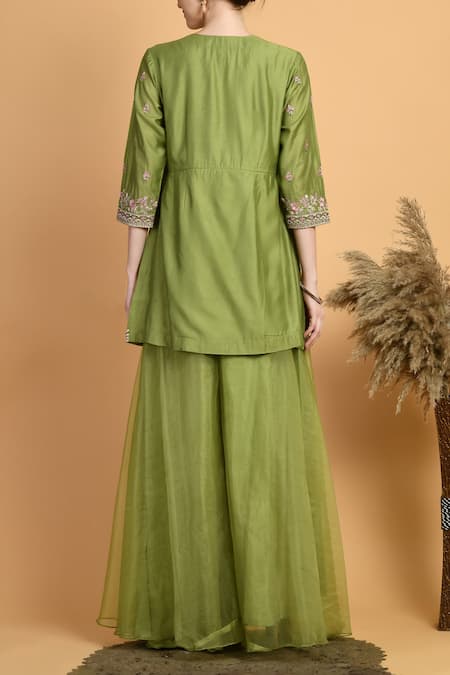 Samyukta Singhania Floral Embroidered Kurta & Flared Pant Set 