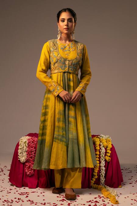 Buy Svastih Yellow Chanderi Sequins, Applique, Embroidery Round Anarkali Set With Jacket Buy_Svastih_Yellow Chanderi Sequins, Applique, Embroidery Round Anarkali Set With Jacket