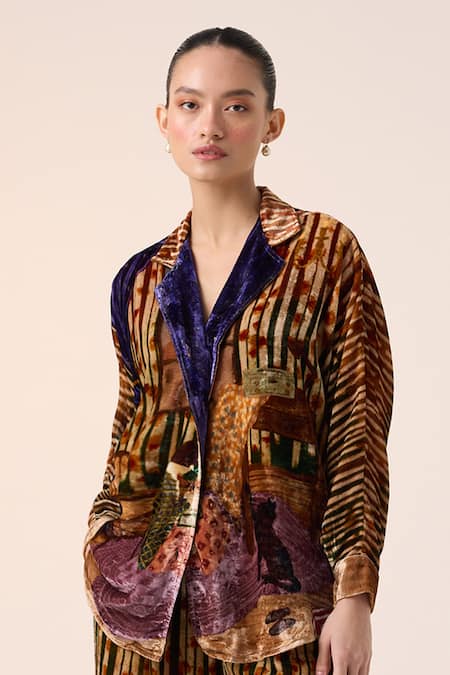 Buy_Cord_Multi Color Velvet Collared Multicolor Lounge Home Alone Print Set _Online_at_Aza_Fashions