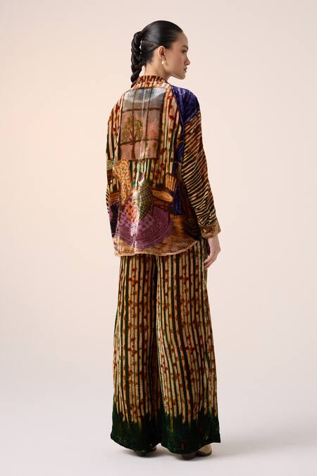 Shop_Cord_Multi Color Velvet Collared Home Alone Print Shirt _at_Aza_Fashions