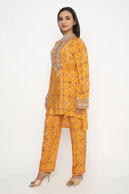 Shop Neha Mehra Orange Crepe Embroidery Round Neck Geometric Bloom Print Kurta Set Online at Aza Fashions Shop_Neha Mehra_Orange Crepe Embroidery Round Neck Geometric Bloom Print Kurta Set _Online_at_Aza_Fashions