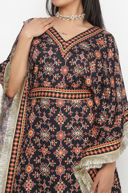Neha Mehra Black Satin Embroidery, Lace V-neck Geometric Bloom Print Kaftan With Belt Online at Aza Fashions Neha Mehra_Black Satin Embroidery, Lace V-neck Geometric Bloom Print Kaftan With Belt _Online_at_Aza_Fashions