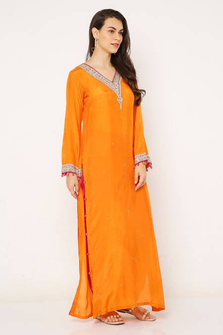 Neha Mehra_Yellow , Chanderi Sequins, Embroidery V-neck Kurta Set _Online_at_Aza_Fashions