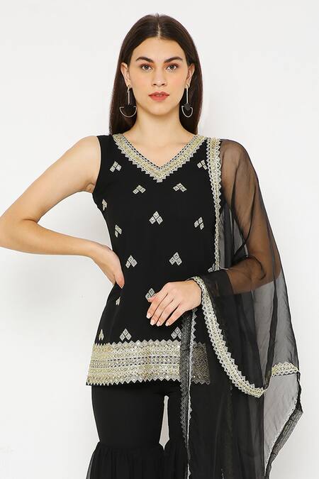 Neha Mehra_Black Georgette Embroidery V-neck Geometric Butti Hand Sharara Set _Online_at_Aza_Fashions