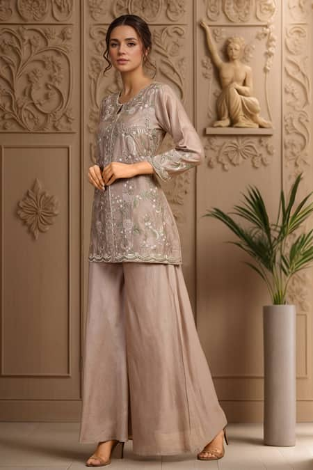 Samyukta Singhania Embroidered Kurta & Flared Pant Set 