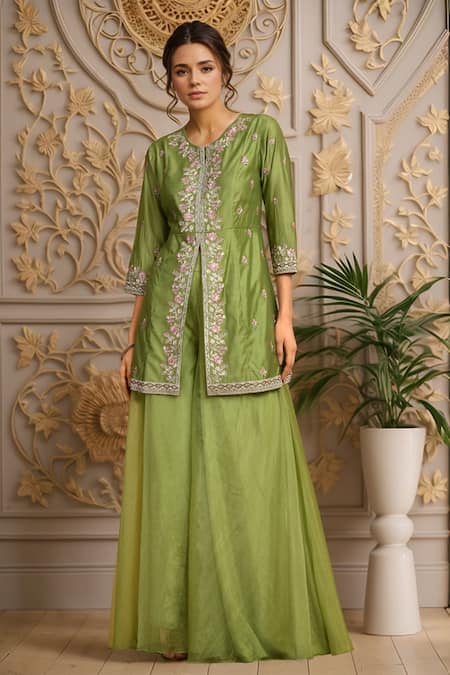 Samyukta Singhania Floral Embroidered Kurta & Flared Pant Set 