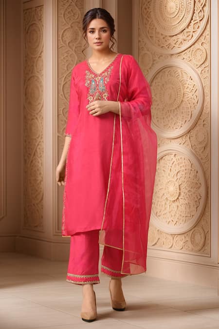 Samyukta Singhania Embroidered Kurta Pant Set 