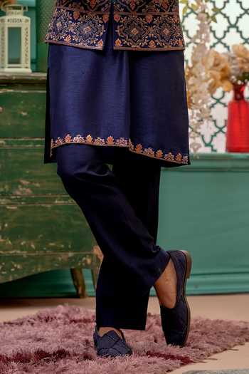 Kora By Nilesh Mitesh_Blue Silk, Pashmina Embroidery Floral Mandala Bundi Set_Online_at_Aza_Fashions