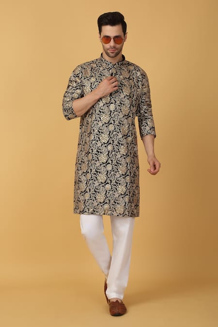 Aham-Vayam Black Cotton Embroidery Bloom Floral Kurta Set 