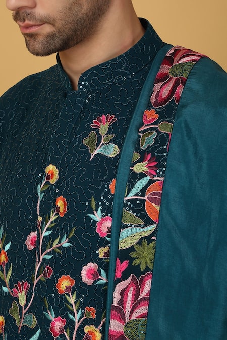 Aham-Vayam_Blue Cotton Embroidery Pushp Bahaar Kurta Set _at_Aza_Fashions