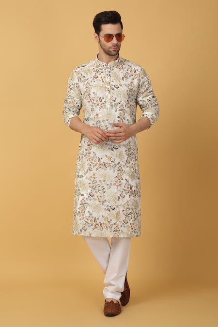 Aham-Vayam Ivory Cotton Embroidery Aham Pushp Thread Kurta Set at Aza Fashions Aham-Vayam_Ivory Cotton Embroidery Aham Pushp Thread Kurta Set _at_Aza_Fashions