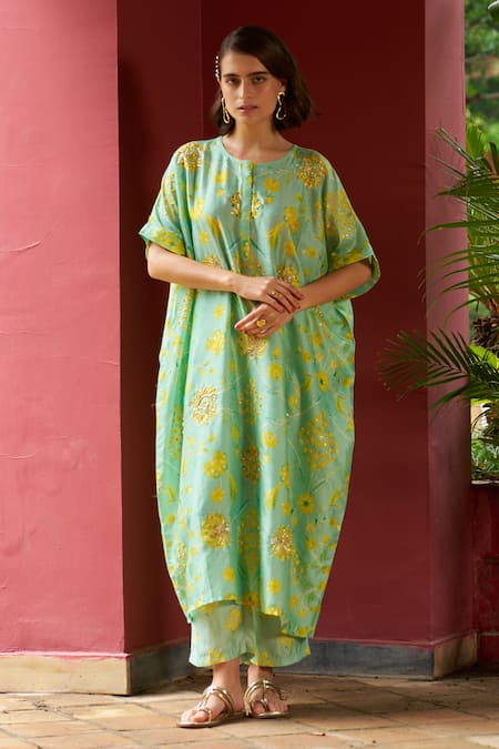 Archana Shah Blue Lace, Lurex Pearls, Sequins Round Zardozi Embroidered Kurta And Pant Set