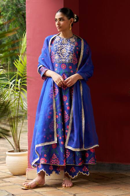 Archana Shah_Blue Silk Embroidery Round Neck Floral Zardozi Anarkali And Pant Set _Online_at_Aza_Fashions