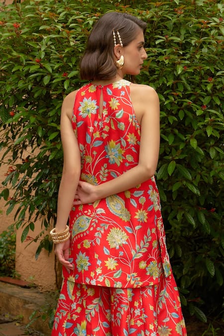 Shop Archana Shah Orange , Satin Pearls, Paisley Print Zardozi Kurta And Sharara Set at Aza Fashions Shop_Archana Shah_Orange , Satin Pearls, Paisley Print Zardozi Kurta And Sharara Set _at_Aza_Fashions