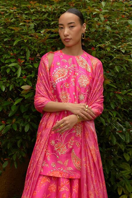Archana Shah Pink , Satin Sequins, Paisley Print Embroidered Kurta And Sharara Set Online at Aza Fashions Archana Shah_Pink , Satin Sequins, Paisley Print Embroidered Kurta And Sharara Set _Online_at_Aza_Fashions