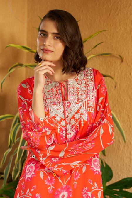 Shop Archana Shah Orange Lace Embroidery Round Neck Floral Maxi Dress Online at Aza Fashions Shop_Archana Shah_Orange Lace Embroidery Round Neck Floral Maxi Dress _Online_at_Aza_Fashions