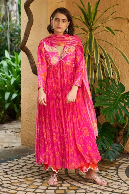 Archana Shah Pink Chanderi Sequins, Pearls, Embroidery V-neck Floral Anarkali Set Online at Aza Fashions Archana Shah_Pink Chanderi Sequins, Pearls, Embroidery V-neck Floral Anarkali Set _Online_at_Aza_Fashions